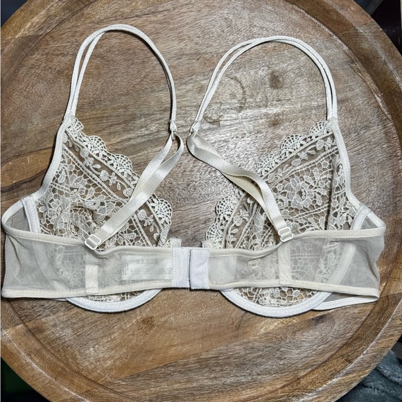 SARDA Andres Sarda Floral Lace & Tulle Underwire Bra in Cream EUC - Picture 2 of 6